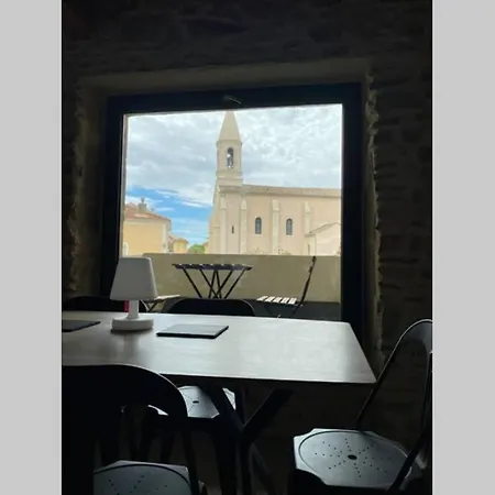 Charmante Maison Face A L'eglise De * Codolet